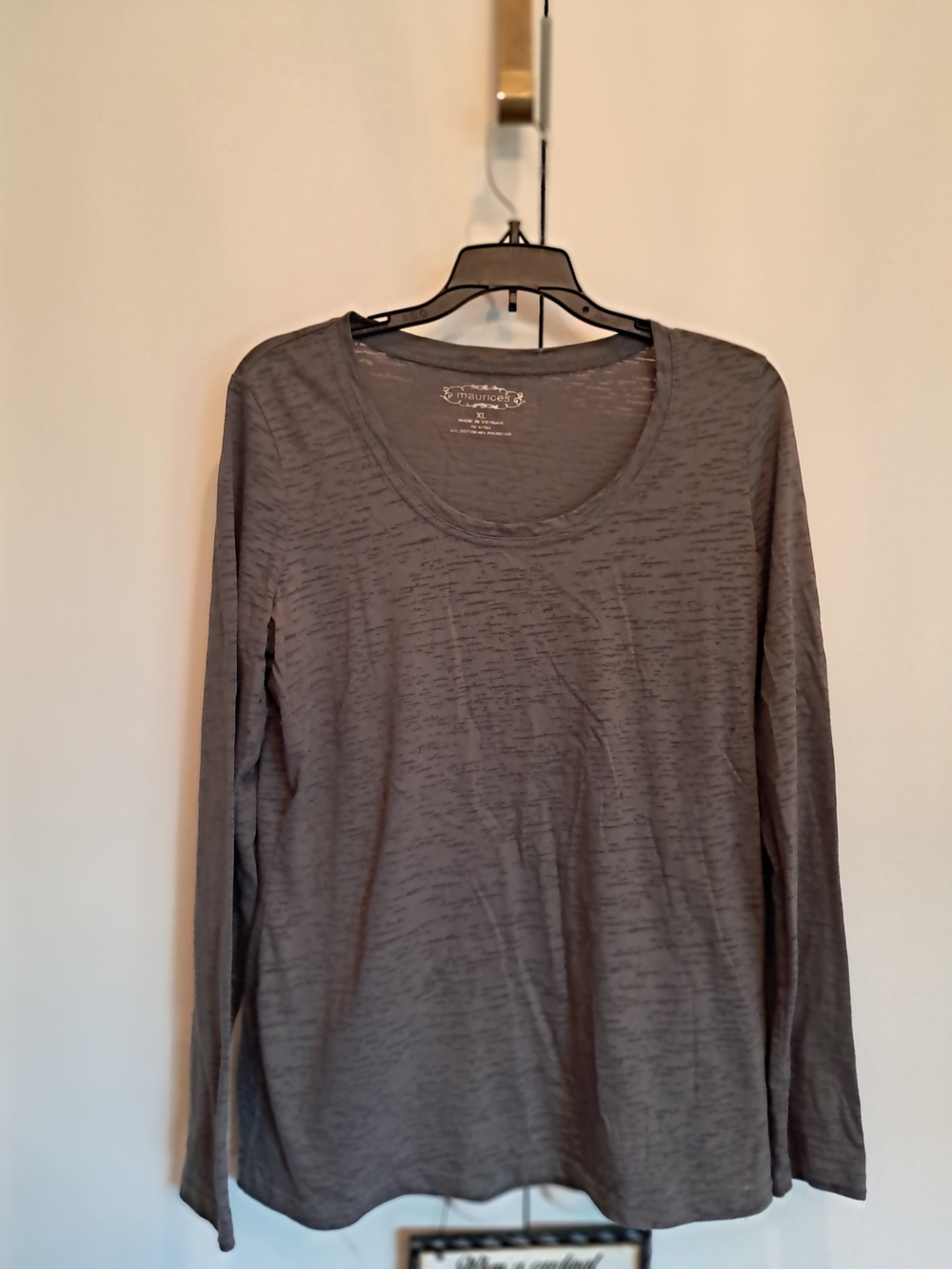 Maurices Women's Long Sleeve Scoop Neck Top - Charcoal Gray